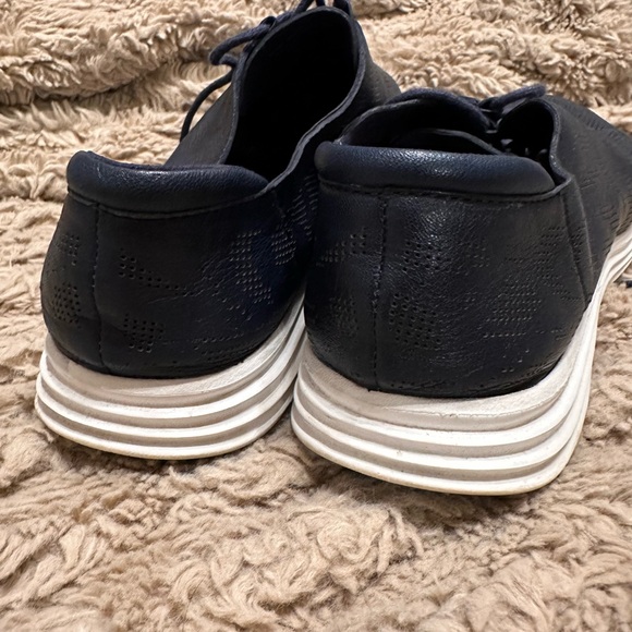 Cole Haan Original Grand Original Perforated Leather Marine Navy size 8 - Picture 16 of 16
